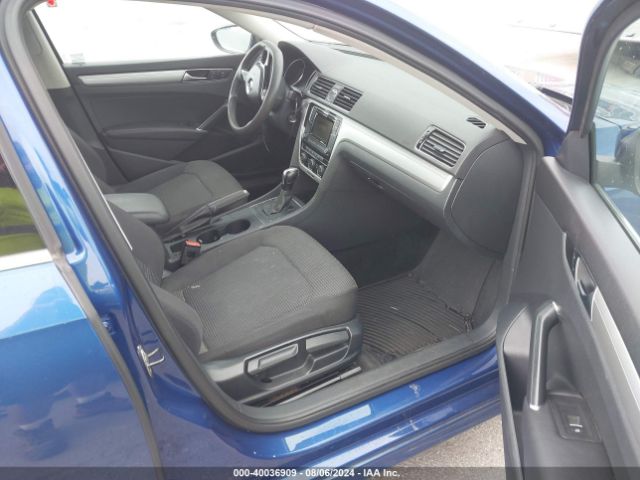 Photo 4 VIN: 1VWAT7A36HC027935 - VOLKSWAGEN PASSAT 