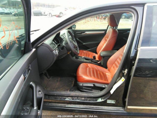 Photo 4 VIN: 1VWAT7A36HC065973 - VOLKSWAGEN PASSAT 