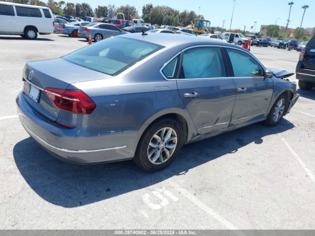 Photo 3 VIN: 1VWAT7A36HC068422 - VOLKSWAGEN PASSAT 