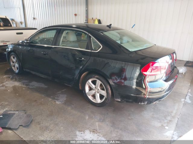 Photo 2 VIN: 1VWAT7A37EC022691 - VOLKSWAGEN PASSAT 