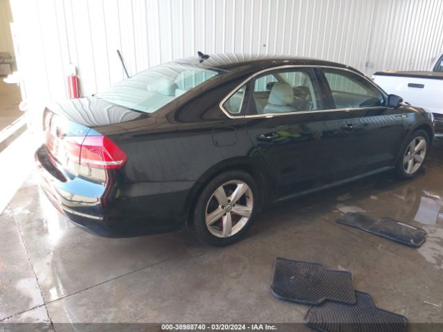 Photo 3 VIN: 1VWAT7A37EC022691 - VOLKSWAGEN PASSAT 