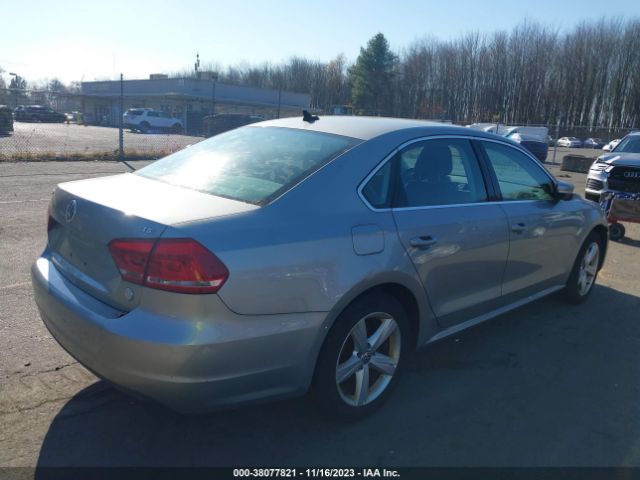 Photo 3 VIN: 1VWAT7A37EC022738 - VOLKSWAGEN PASSAT 