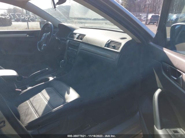 Photo 4 VIN: 1VWAT7A37EC022738 - VOLKSWAGEN PASSAT 