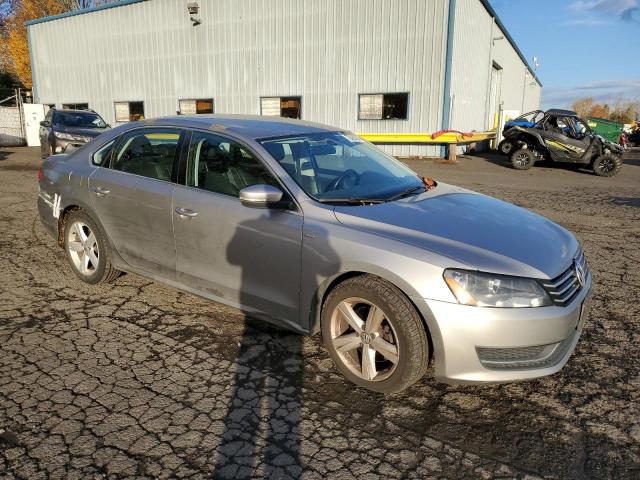 Photo 3 VIN: 1VWAT7A37EC033769 - VOLKSWAGEN PASSAT S 