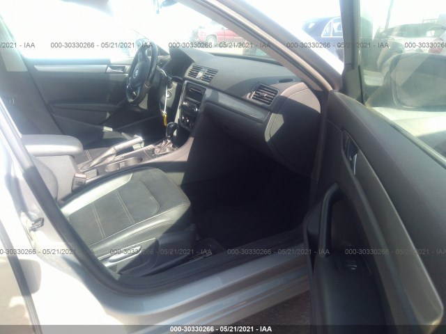 Photo 4 VIN: 1VWAT7A37EC039054 - VOLKSWAGEN PASSAT 