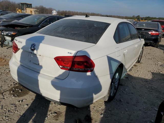 Photo 2 VIN: 1VWAT7A37FC022448 - VOLKSWAGEN PASSAT 