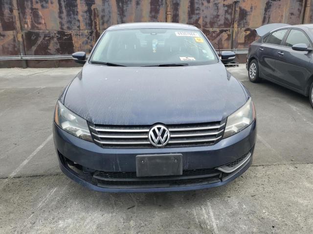 Photo 4 VIN: 1VWAT7A37FC055689 - VOLKSWAGEN PASSAT 