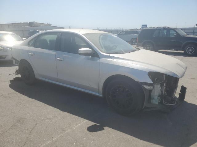 Photo 3 VIN: 1VWAT7A37FC061671 - VOLKSWAGEN PASSAT 