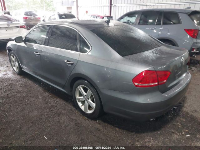 Photo 2 VIN: 1VWAT7A37FC081712 - VOLKSWAGEN PASSAT 