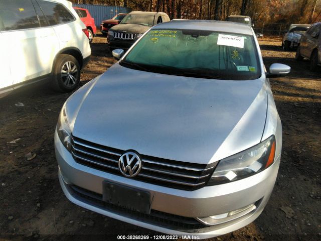 Photo 5 VIN: 1VWAT7A37FC086067 - VOLKSWAGEN PASSAT 