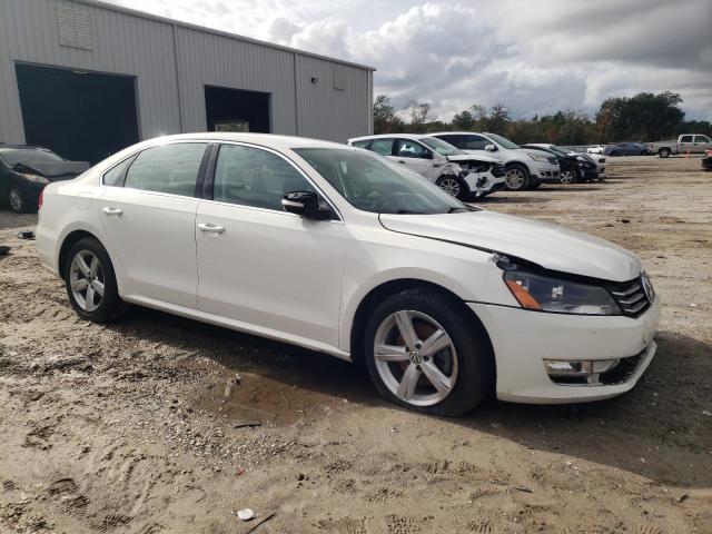 Photo 3 VIN: 1VWAT7A37FC087106 - VOLKSWAGEN PASSAT 