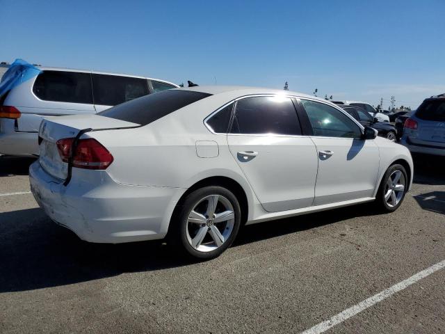 Photo 2 VIN: 1VWAT7A37FC087199 - VOLKSWAGEN PASSAT S 