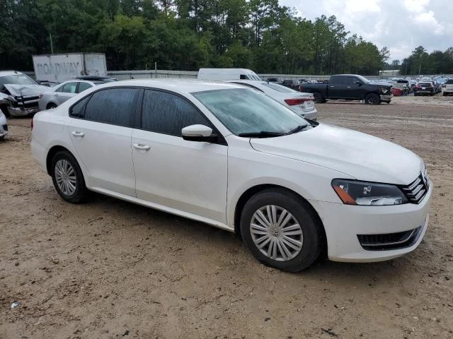 Photo 3 VIN: 1VWAT7A37FC104115 - VOLKSWAGEN PASSAT 