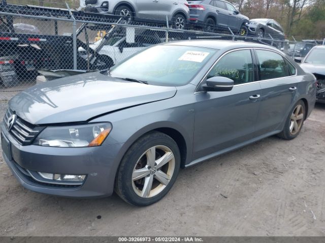 Photo 1 VIN: 1VWAT7A37FC105460 - VOLKSWAGEN PASSAT 