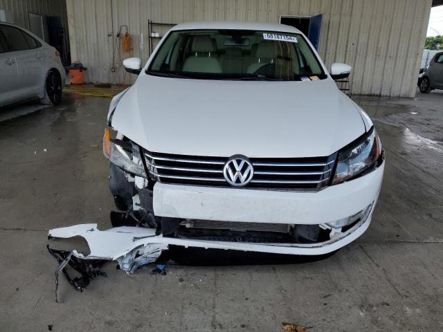 Photo 4 VIN: 1VWAT7A37FC115678 - VOLKSWAGEN PASSAT 