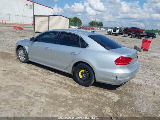 Photo 2 VIN: 1VWAT7A37FC116748 - VOLKSWAGEN PASSAT 