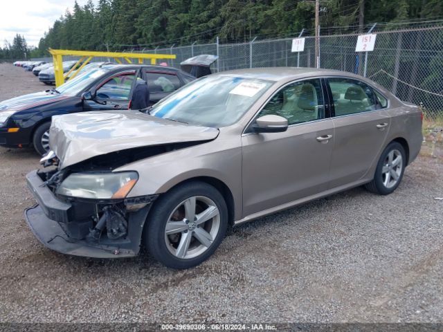 Photo 1 VIN: 1VWAT7A37FC118063 - VOLKSWAGEN PASSAT 