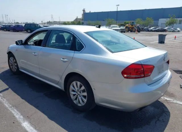 Photo 2 VIN: 1VWAT7A37FC121349 - VOLKSWAGEN PASSAT 