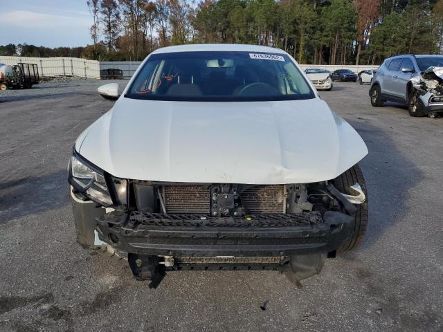 Photo 4 VIN: 1VWAT7A37HC004597 - VOLKSWAGEN PASSAT 