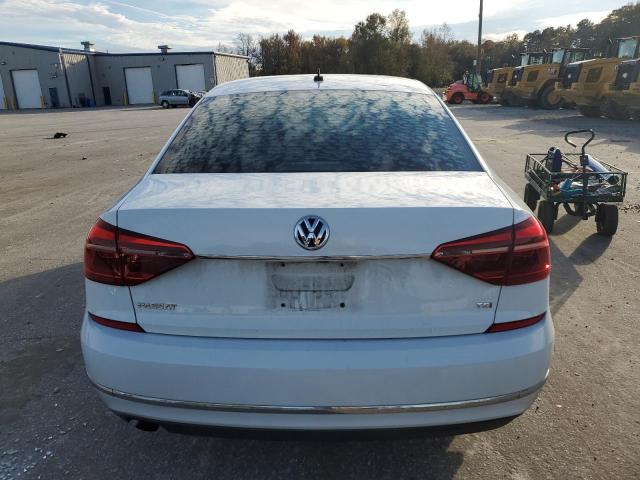 Photo 5 VIN: 1VWAT7A37HC004597 - VOLKSWAGEN PASSAT 