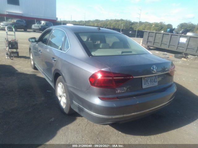 Photo 2 VIN: 1VWAT7A37HC042010 - VOLKSWAGEN PASSAT 