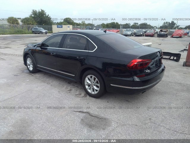 Photo 2 VIN: 1VWAT7A37HC059230 - VOLKSWAGEN PASSAT 