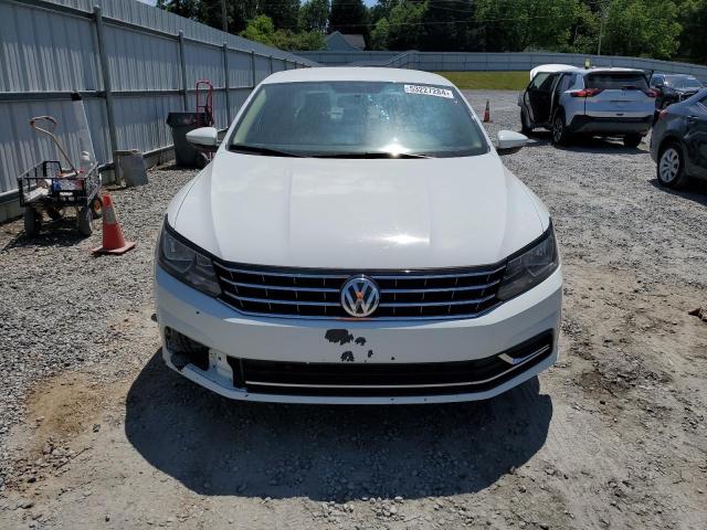 Photo 4 VIN: 1VWAT7A37HC083138 - VOLKSWAGEN PASSAT 