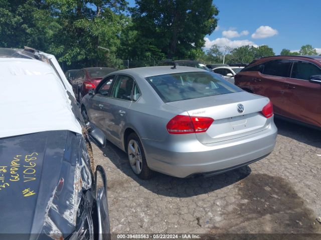 Photo 2 VIN: 1VWAT7A38EC047230 - VOLKSWAGEN PASSAT 