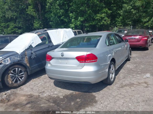 Photo 3 VIN: 1VWAT7A38EC047230 - VOLKSWAGEN PASSAT 