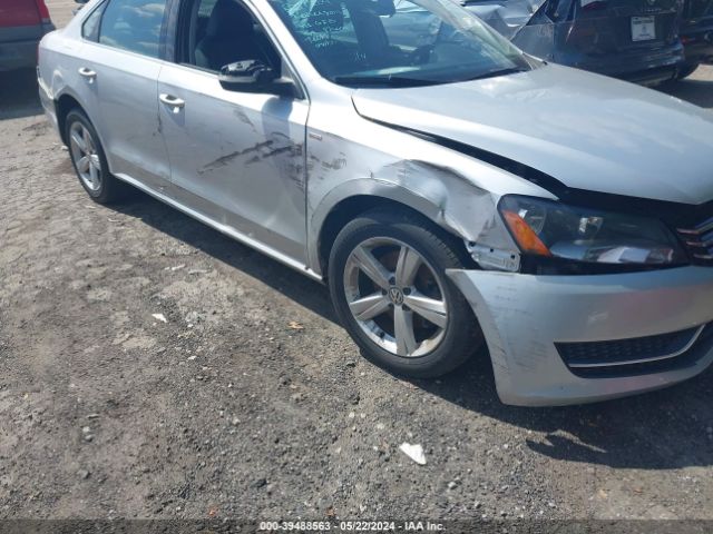 Photo 5 VIN: 1VWAT7A38EC047230 - VOLKSWAGEN PASSAT 