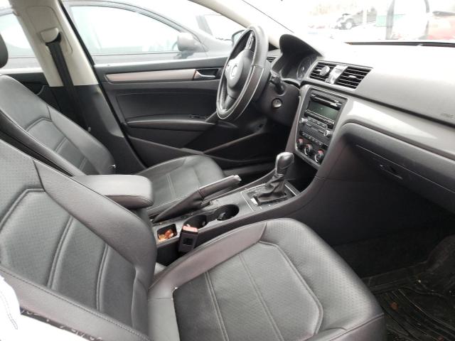 Photo 4 VIN: 1VWAT7A38FC029179 - VOLKSWAGEN PASSAT 