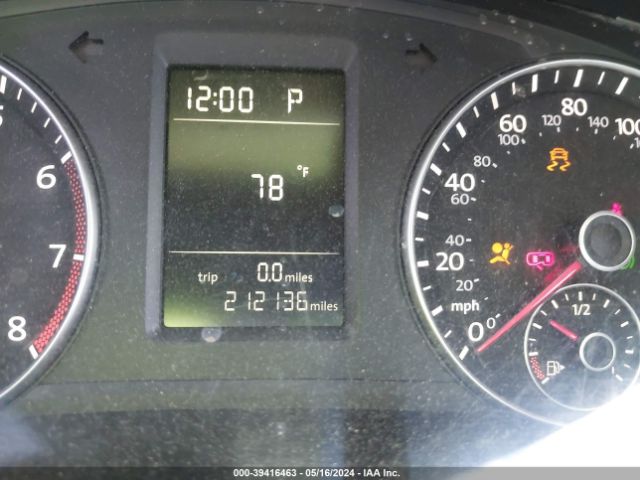 Photo 6 VIN: 1VWAT7A38FC037461 - VOLKSWAGEN PASSAT 