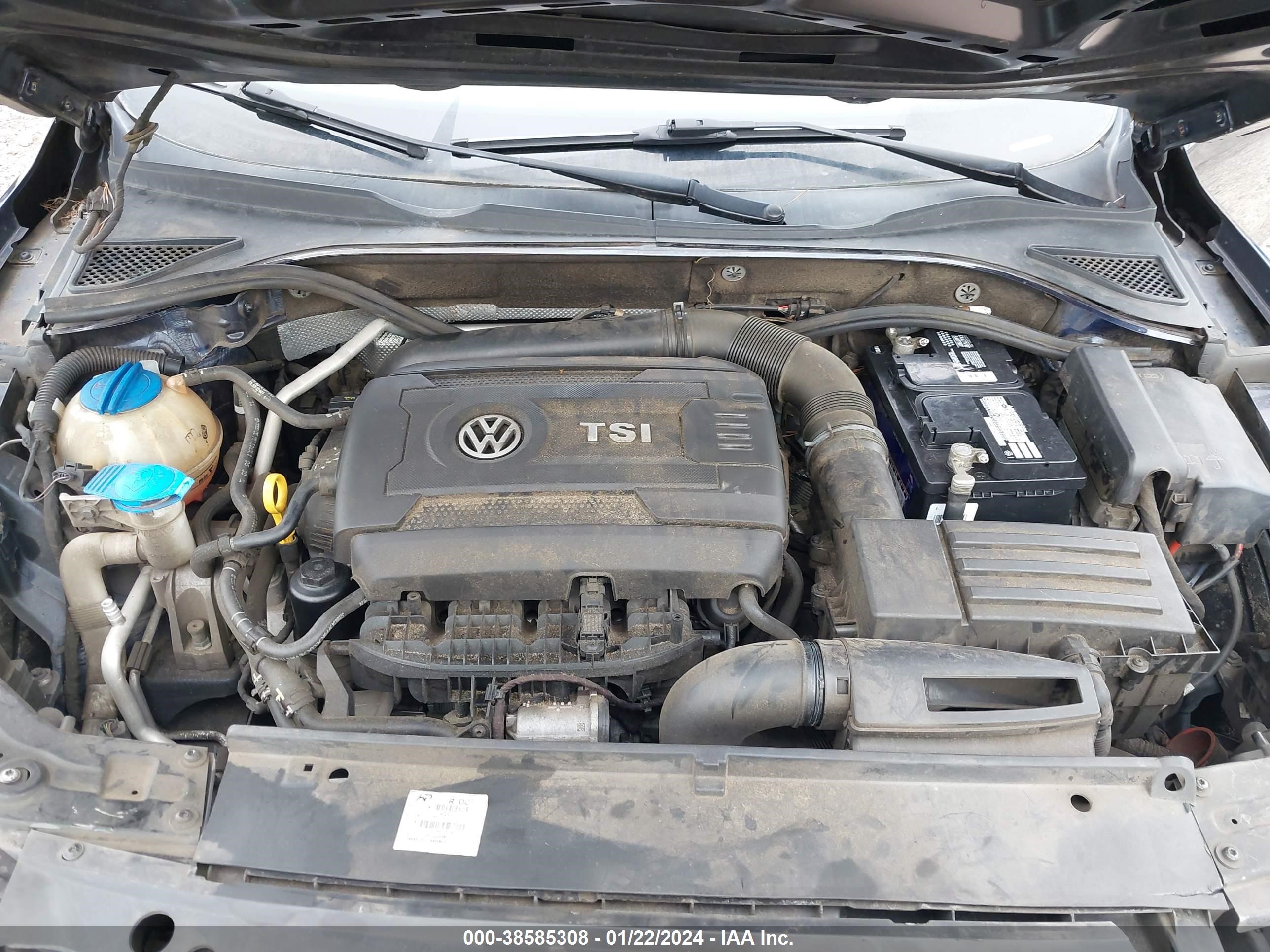 Photo 9 VIN: 1VWAT7A38FC040053 - VOLKSWAGEN PASSAT 