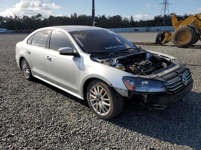 Photo 3 VIN: 1VWAT7A38FC044572 - VOLKSWAGEN PASSAT S 