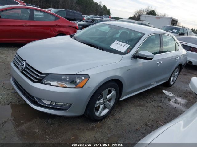 Photo 1 VIN: 1VWAT7A38FC096395 - VOLKSWAGEN PASSAT 