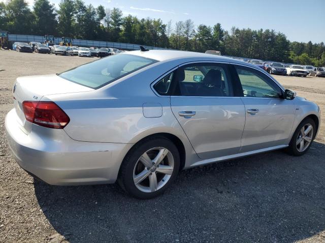 Photo 2 VIN: 1VWAT7A38FC115379 - VOLKSWAGEN PASSAT 