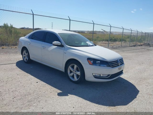 Photo 0 VIN: 1VWAT7A38FC116001 - VOLKSWAGEN PASSAT 