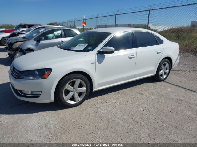 Photo 1 VIN: 1VWAT7A38FC116001 - VOLKSWAGEN PASSAT 