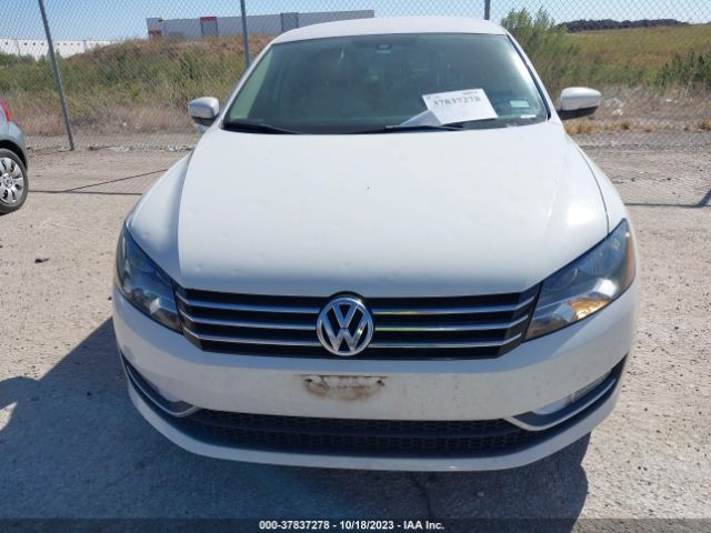 Photo 5 VIN: 1VWAT7A38FC116001 - VOLKSWAGEN PASSAT 