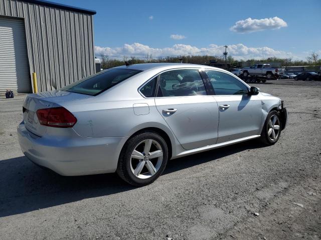 Photo 2 VIN: 1VWAT7A38FC120825 - VOLKSWAGEN PASSAT 