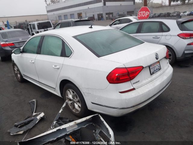 Photo 2 VIN: 1VWAT7A38GC041043 - VOLKSWAGEN PASSAT 