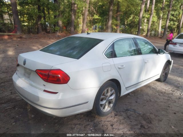 Photo 3 VIN: 1VWAT7A38GC048302 - VOLKSWAGEN PASSAT 