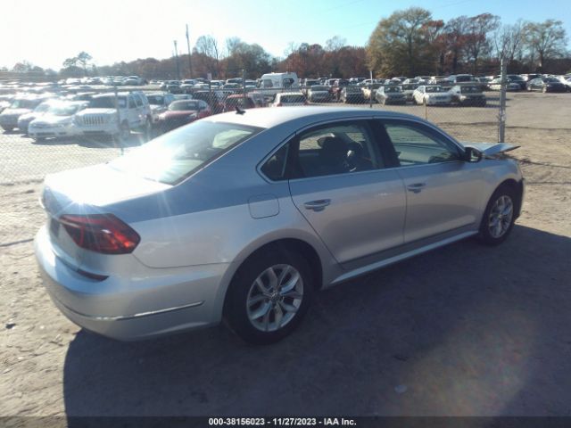 Photo 3 VIN: 1VWAT7A38HC041819 - VOLKSWAGEN PASSAT 