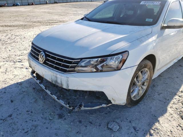 Photo 8 VIN: 1VWAT7A38HC068776 - VOLKSWAGEN PASSAT 