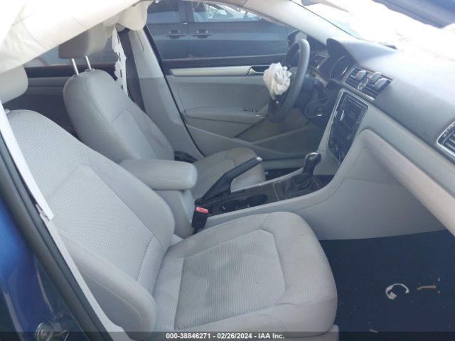 Photo 4 VIN: 1VWAT7A38HC071659 - VOLKSWAGEN PASSAT 