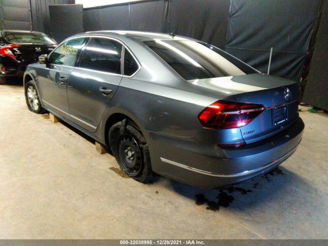 Photo 2 VIN: 1VWAT7A38HC076330 - VOLKSWAGEN PASSAT 