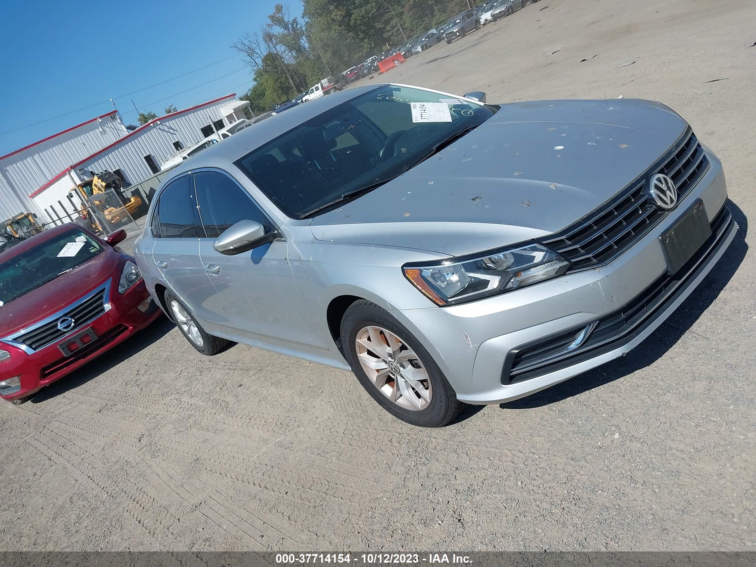 Photo 0 VIN: 1VWAT7A38HC078448 - VOLKSWAGEN PASSAT 