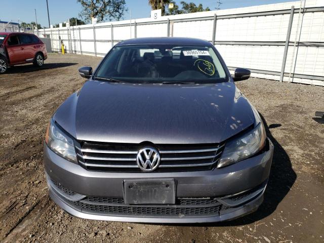 Photo 4 VIN: 1VWAT7A39FC012343 - VOLKSWAGEN PASSAT 