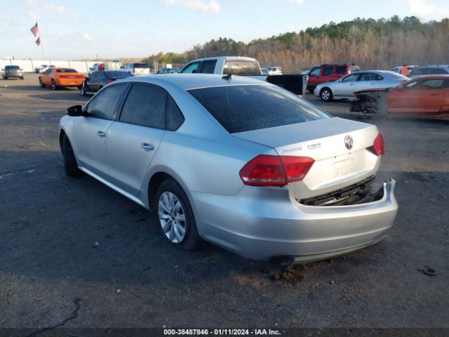 Photo 2 VIN: 1VWAT7A39FC022192 - VOLKSWAGEN PASSAT 