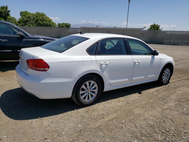 Photo 2 VIN: 1VWAT7A39FC024606 - VOLKSWAGEN PASSAT 